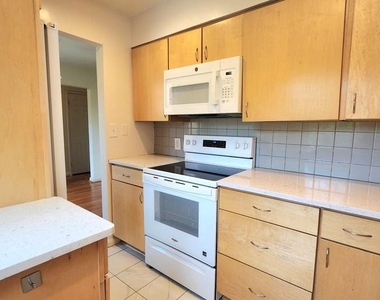 3347 S Wakefield - Photo Thumbnail 9