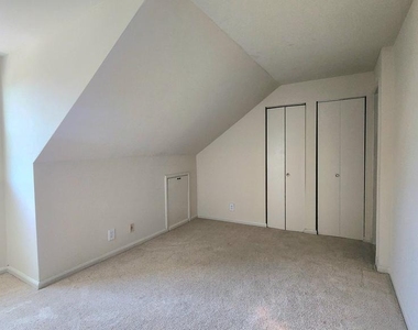 3347 S Wakefield - Photo Thumbnail 17