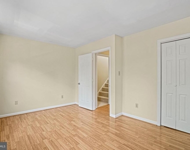 1141 N Vernon Street - Photo Thumbnail 26