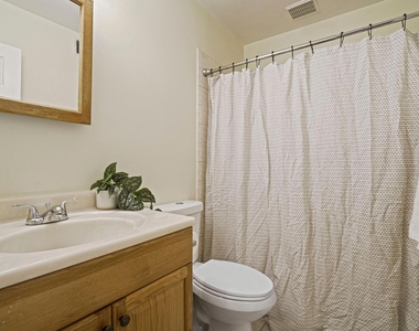 1141 N Vernon Street - Photo Thumbnail 33