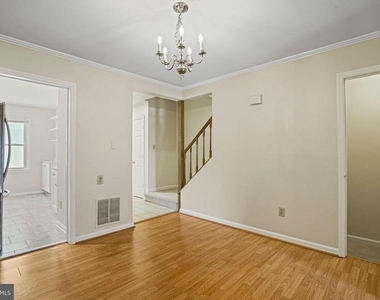 1141 N Vernon Street - Photo Thumbnail 11