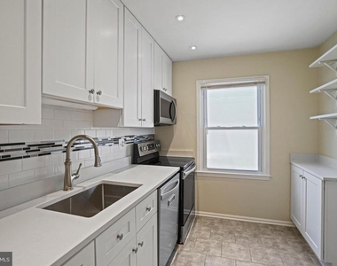 1141 N Vernon Street - Photo Thumbnail 10