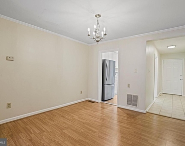 1141 N Vernon Street - Photo Thumbnail 14