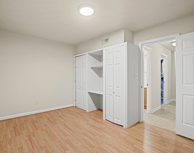 1141 N Vernon Street - Photo Thumbnail 44