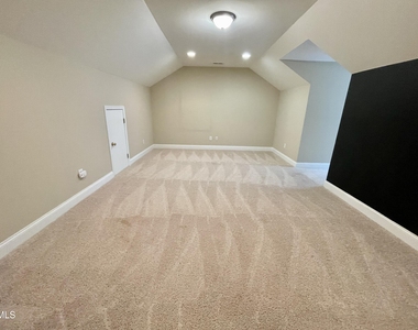 9519 Dellbrook Court - Photo Thumbnail 31