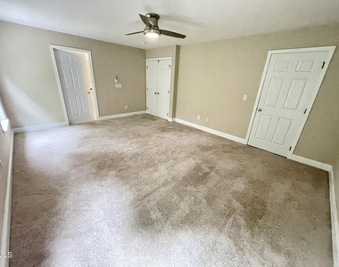 9519 Dellbrook Court - Photo Thumbnail 19