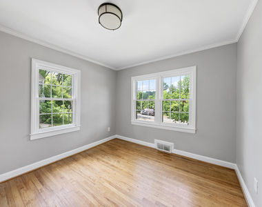 2924 Oberlin Road - Photo Thumbnail 13