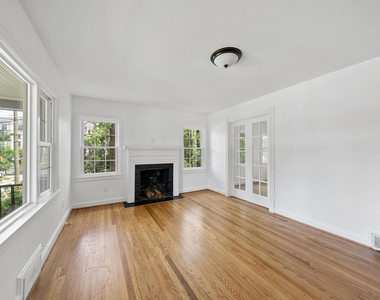 2924 Oberlin Road - Photo Thumbnail 2