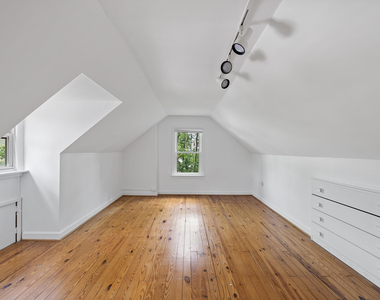 2924 Oberlin Road - Photo Thumbnail 22