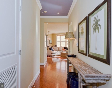 1800 Wilson Boulevard - Photo Thumbnail 26