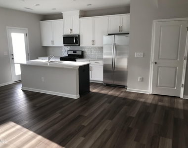 828 Oak Center Drive - Photo Thumbnail 10