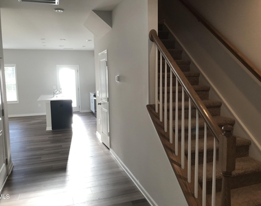 828 Oak Center Drive - Photo Thumbnail 4