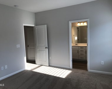 828 Oak Center Drive - Photo Thumbnail 18