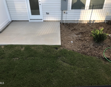 828 Oak Center Drive - Photo Thumbnail 3