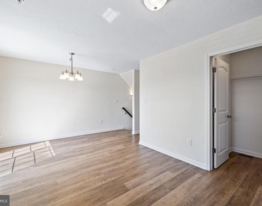 82 Brookside Ave - Photo Thumbnail 5