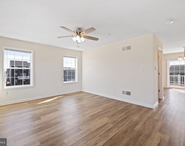 82 Brookside Ave - Photo Thumbnail 7