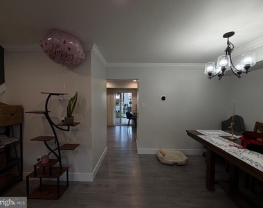 11807 Academy Road - Photo Thumbnail 21