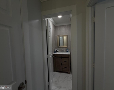 11807 Academy Road - Photo Thumbnail 15