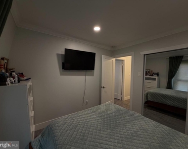 11807 Academy Road - Photo Thumbnail 16