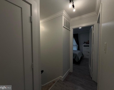 11807 Academy Road - Photo Thumbnail 20