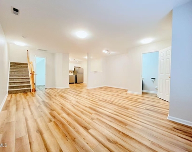 3040 Barrymore Street - Photo Thumbnail 1