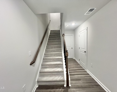 2533 Chert Lane - Photo Thumbnail 2