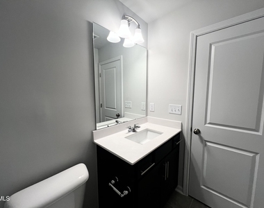 2533 Chert Lane - Photo Thumbnail 4