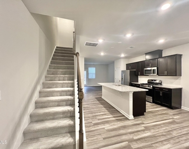 2533 Chert Lane - Photo Thumbnail 14