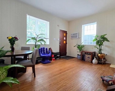 4261 River Road - Photo Thumbnail 3