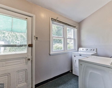 427 Ripka Street - Photo Thumbnail 12