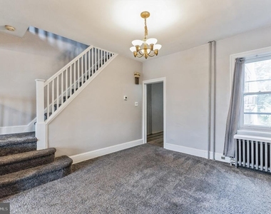 427 Ripka Street - Photo Thumbnail 6