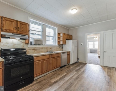 427 Ripka Street - Photo Thumbnail 8