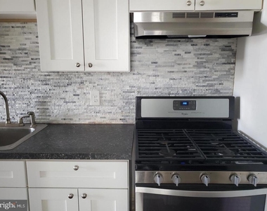 4354 Manayunk Avenue - Photo Thumbnail 2