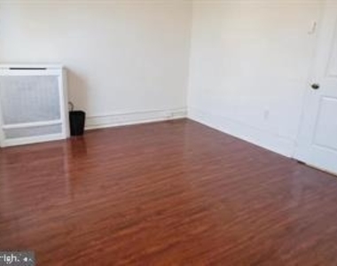 4354 Manayunk Avenue - Photo Thumbnail 4