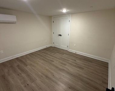 649 N 15th Street - Photo Thumbnail 5