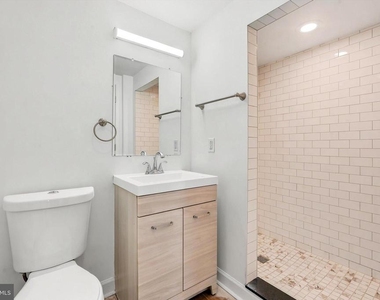 1616 Spruce Street - Photo Thumbnail 10