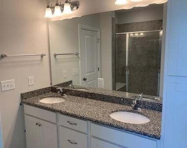 2881 Macintosh Woods Drive - Photo Thumbnail 11