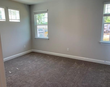 2881 Macintosh Woods Drive - Photo Thumbnail 15