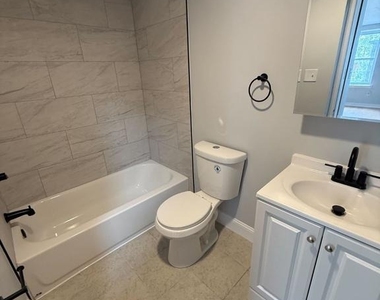 718 N 16th Street - Photo Thumbnail 5