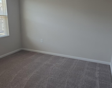 632 Gimari Drive - Photo Thumbnail 27