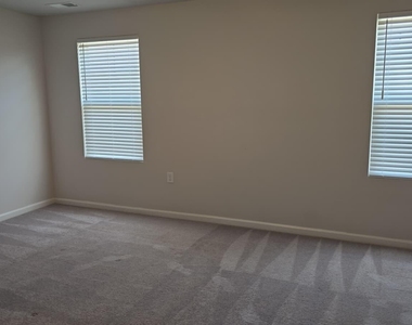632 Gimari Drive - Photo Thumbnail 33