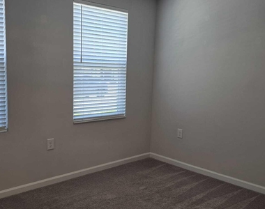 632 Gimari Drive - Photo Thumbnail 23