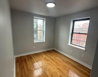 717 N 16th Street - Photo Thumbnail 7