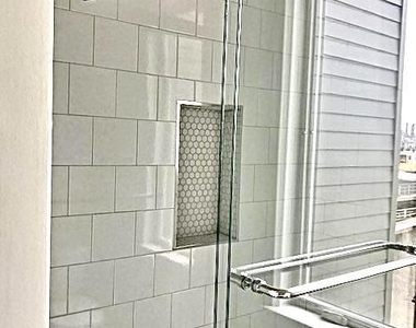 1509 N Front Street - Photo Thumbnail 5