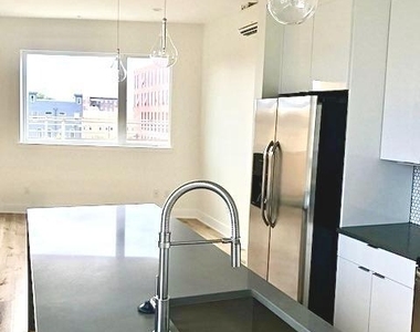 1509 N Front Street - Photo Thumbnail 1
