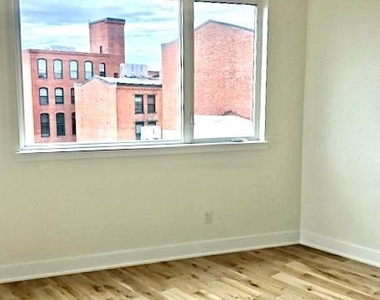 1509 N Front Street - Photo Thumbnail 7