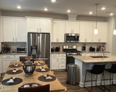2887 Macintosh Woods Drive - Photo Thumbnail 9