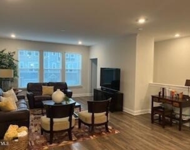 2887 Macintosh Woods Drive - Photo Thumbnail 6