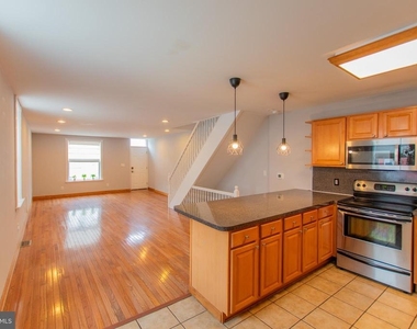 152 Tree Street - Photo Thumbnail 3