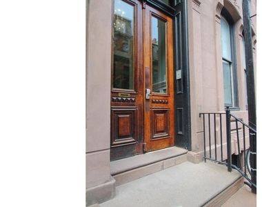 2033 Spruce Street - Photo Thumbnail 1